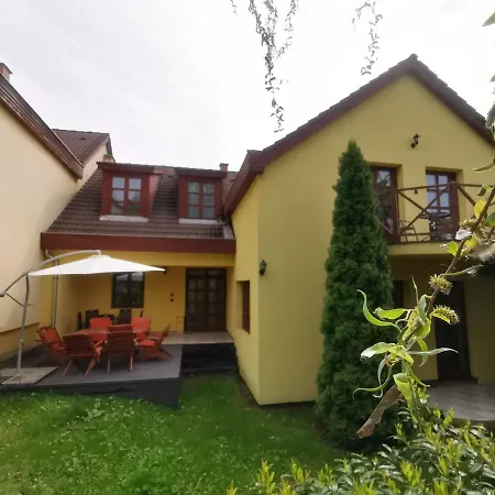 Hella Vendeghaz Guest house