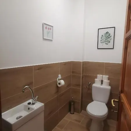 Hella Vendégház *